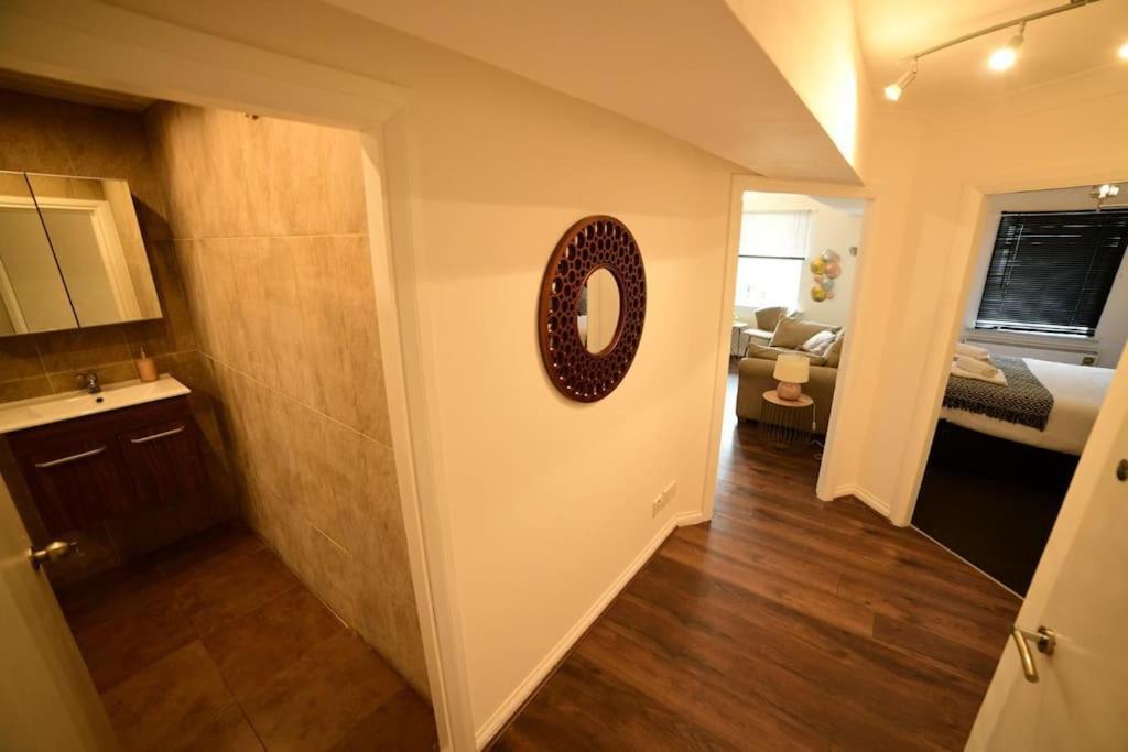 Lavish Modern 1 Bedroom Apt Close To City Centre Glasgow Exterior foto