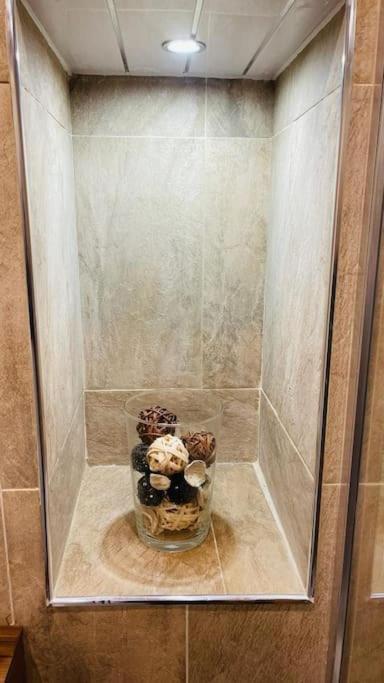 Lavish Modern 1 Bedroom Apt Close To City Centre Glasgow Exterior foto